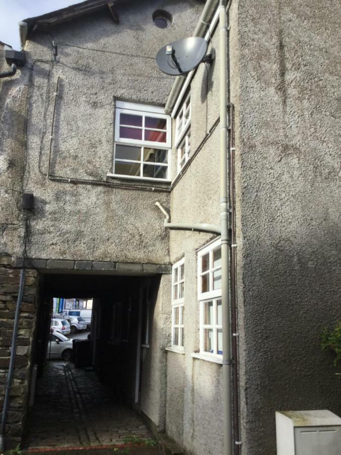 2 Leather Lane Ulverston Buitenkant foto